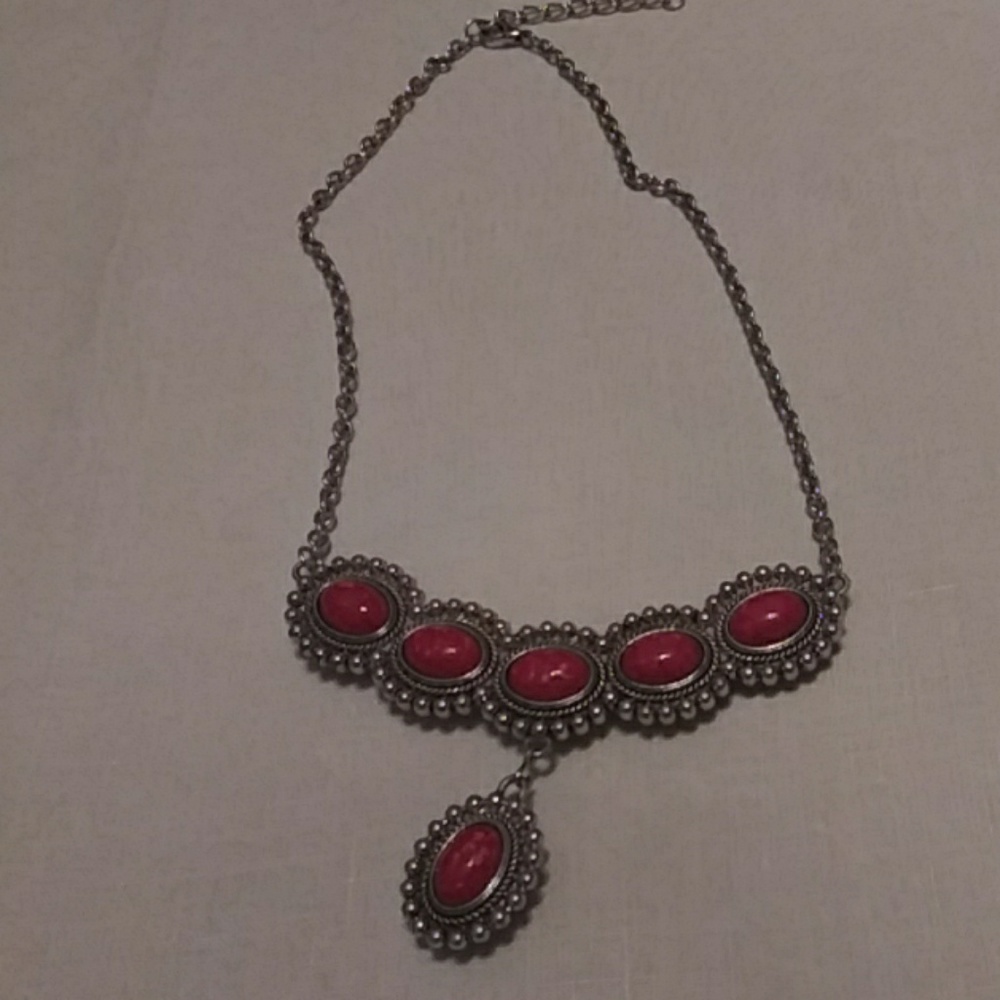 Beautiful duble face necklace.